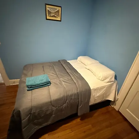 Fidelia Emerald Room Queen Bed Within Minutes Of Newark Liberty International Airport And Newark Penn Station Irvington Extérieur photo
