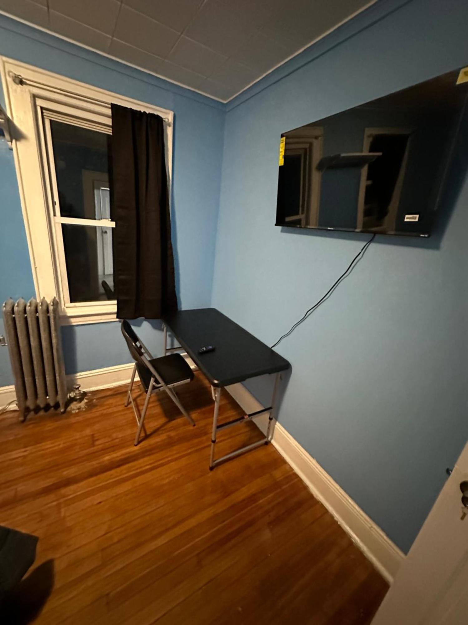 Privatunterkunft Fidelia Emerald Queen Bed Within Minutes Of Newark Liberty International Airport And Newark Penn Station *