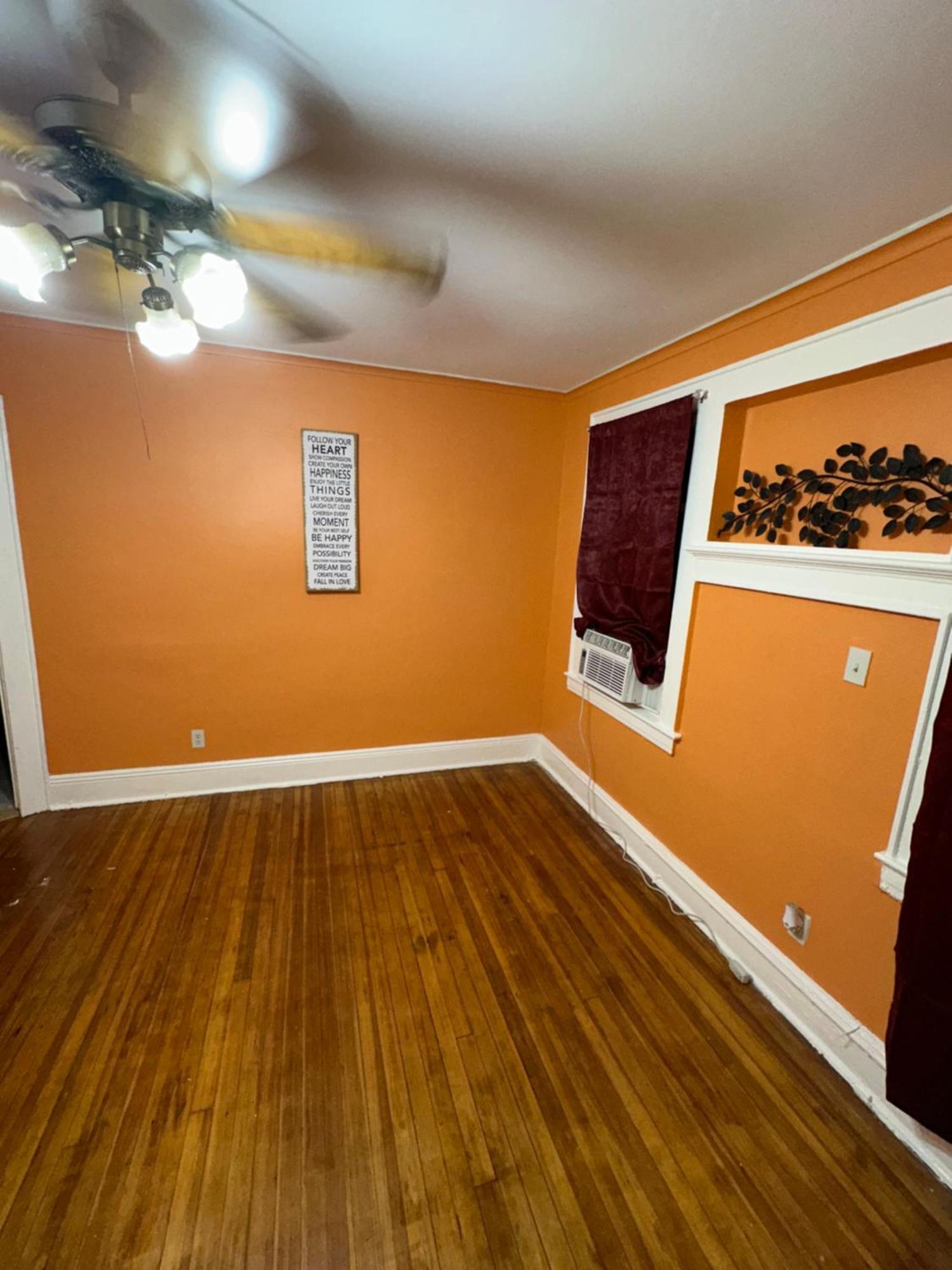 Fidelia Emerald Queen Bed Within Minutes Of Newark Liberty International Airport And Newark Penn Station Séjour chez l'habitant *